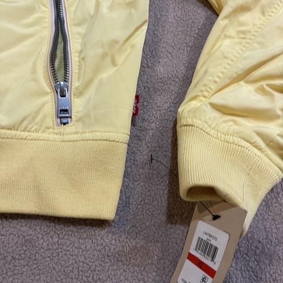 Levi's NWT  Popcorn Yellow Women's Melanie Newport XS Bomber Jacket - Picture 6 of 9
